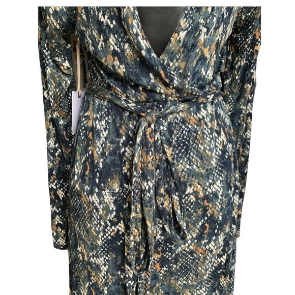 Jessica Simpson Women's Maternity Maxi Dress - Picture 3 of 8